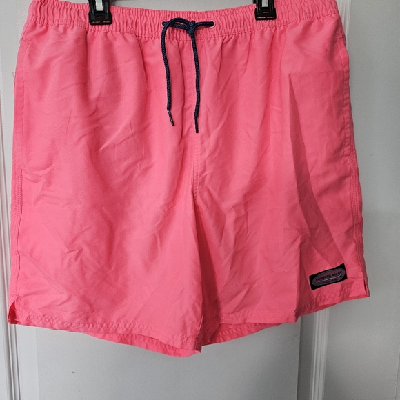 Vineyard Vines Men's 6 Inch Solid Island Swim Trunks in Pink Wave - Picture 1 of 7
